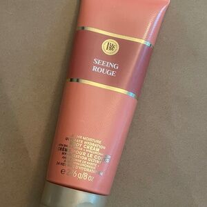 Bath & Body Works Everyday Luxuries Seeing Rouge Lotion
